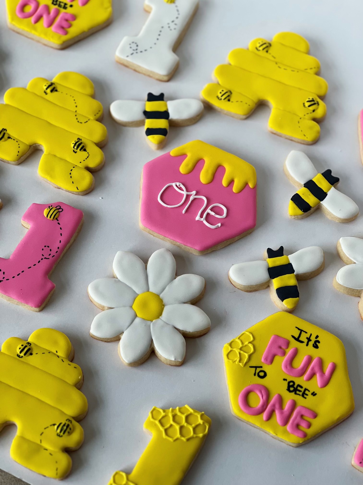 Decorated Sugar Cookies Treats By T   Fun To BEE One 